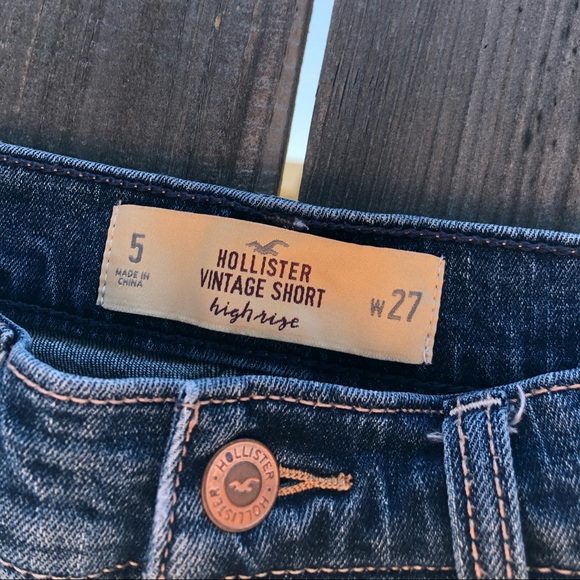 HOLLISTER High Rise Vintage Denim Shorts - Picture 2 of 6